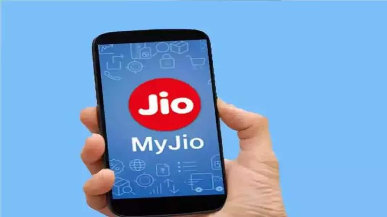 Jio का Free रिचार्ज: **99 रुपये में पूरा साल डेटा!